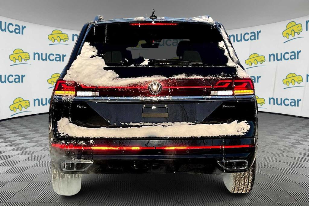 new 2025 Volkswagen Atlas car, priced at $52,676