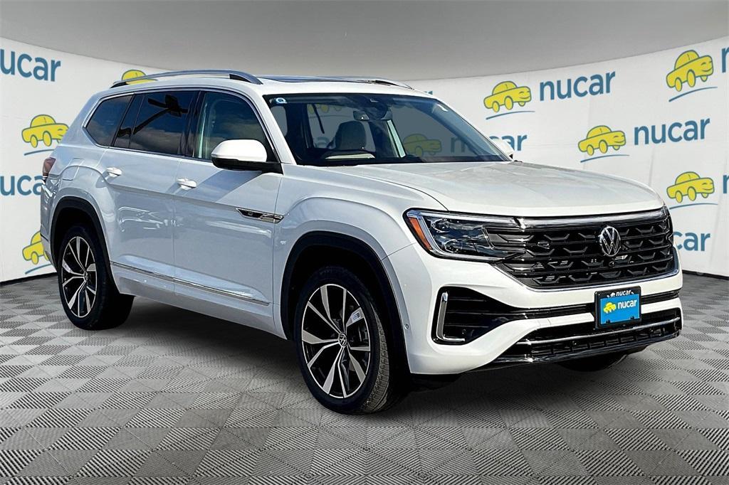 new 2025 Volkswagen Atlas car, priced at $51,904