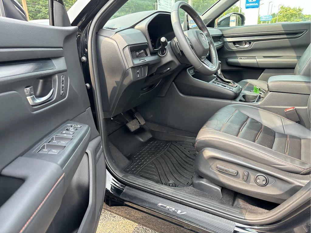used 2024 Honda CR-V Hybrid car, priced at $31,935