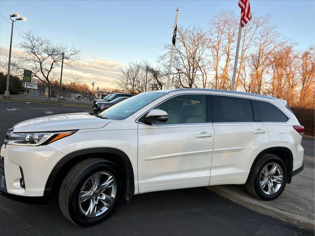 used 2017 Toyota Highlander car, priced at $21,935