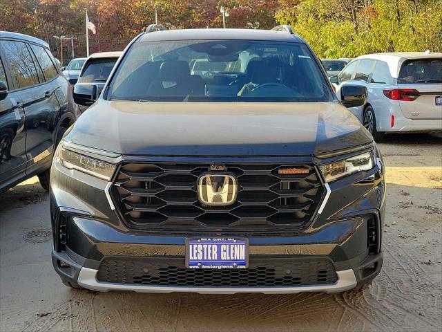 new 2025 Honda Pilot car, priced at $48,795