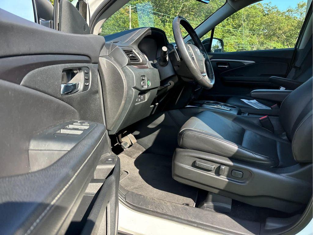 used 2023 Honda Ridgeline car, priced at $32,935