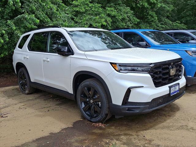 new 2025 Honda Pilot car, priced at $58,205