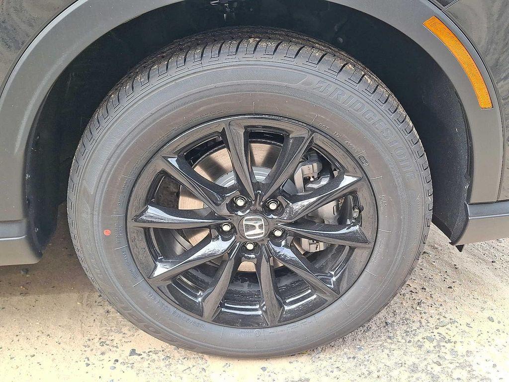 new 2026 Honda CR-V Hybrid car, priced at $41,675