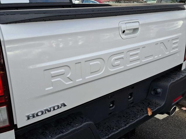 new 2025 Honda Ridgeline car, priced at $43,830