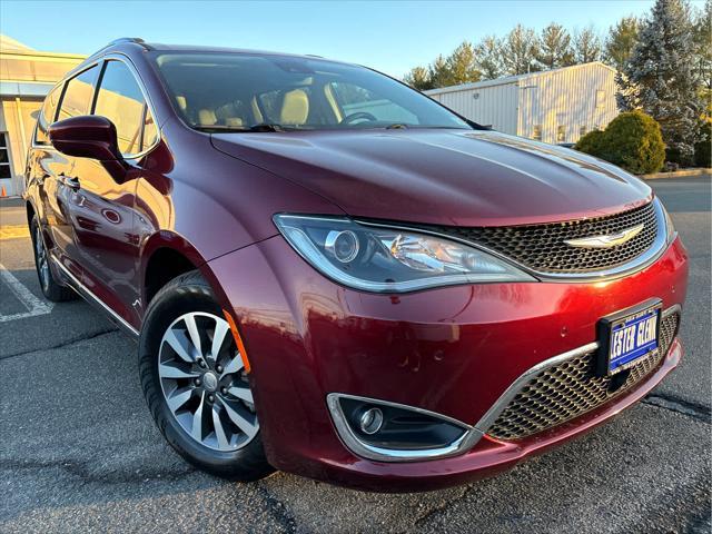 used 2020 Chrysler Pacifica car, priced at $24,995