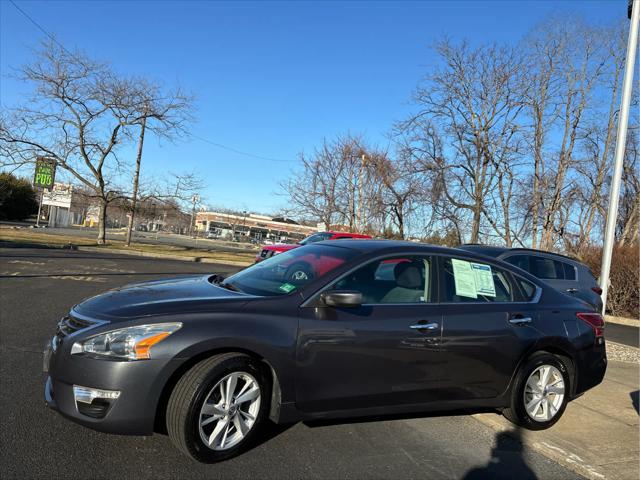 used 2013 Nissan Altima car, priced at $11,335