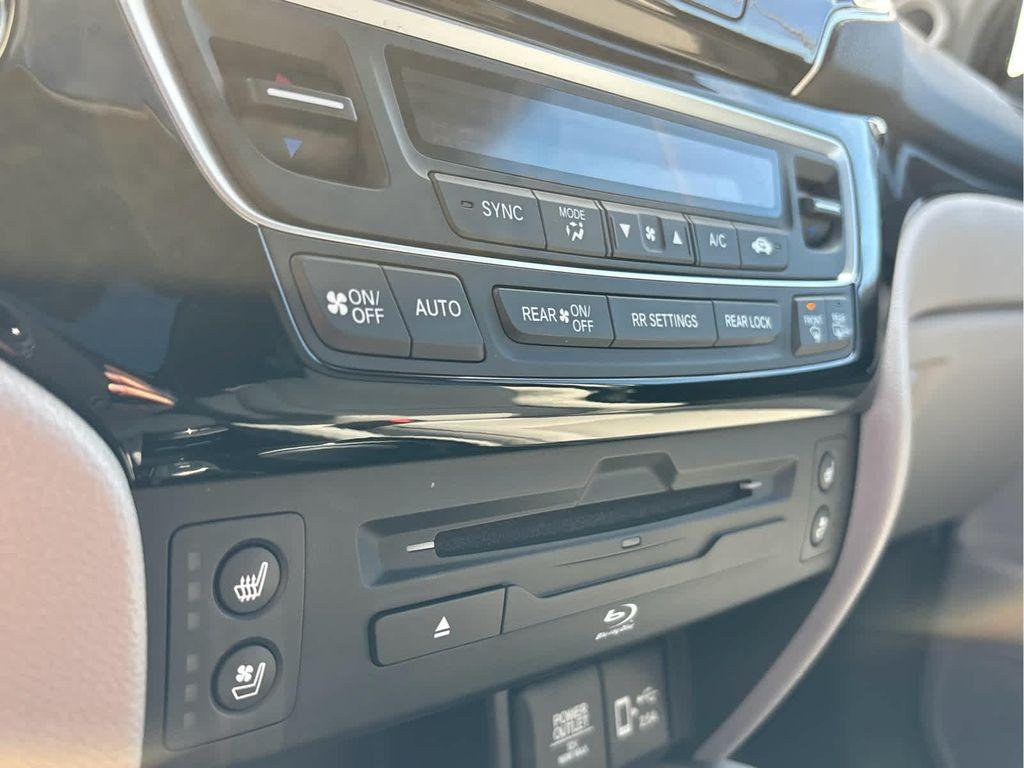 used 2019 Honda Pilot car, priced at $27,935