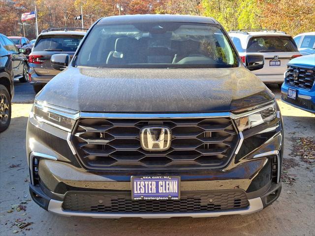 new 2025 Honda Pilot car, priced at $45,495