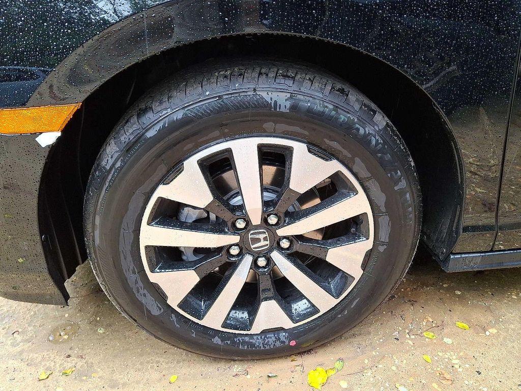 new 2026 Honda Odyssey car, priced at $44,885