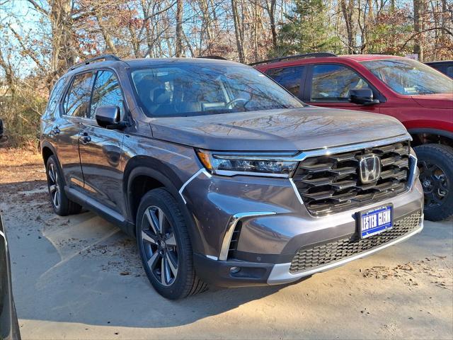 new 2025 Honda Pilot car, priced at $51,205