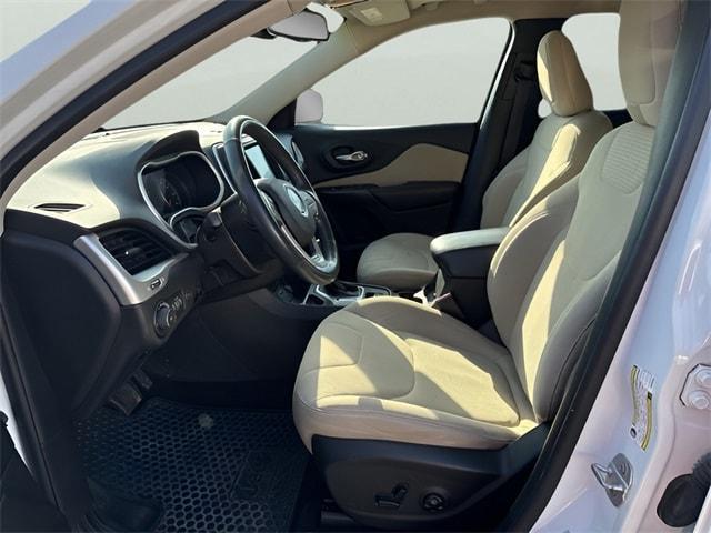 used 2015 Jeep Cherokee car, priced at $8,000