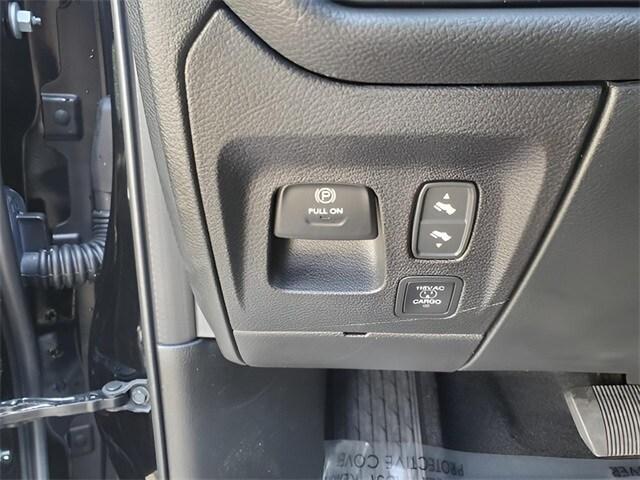 new 2025 Ram 1500 car, priced at $59,861
