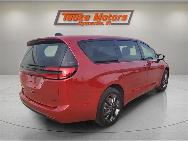 new 2026 Chrysler Pacifica car, priced at $47,780