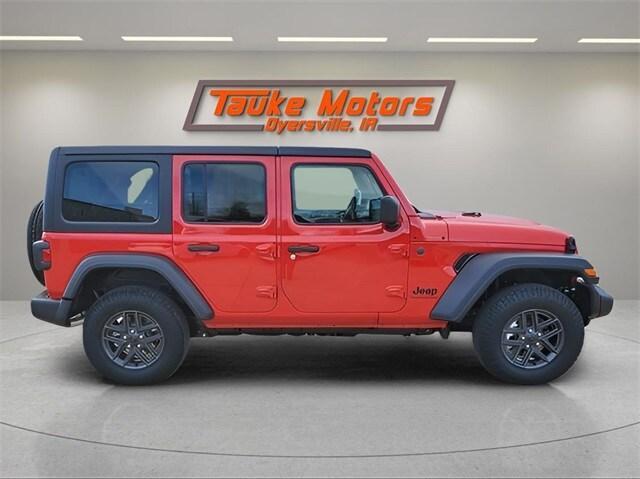 new 2025 Jeep Wrangler car, priced at $47,070