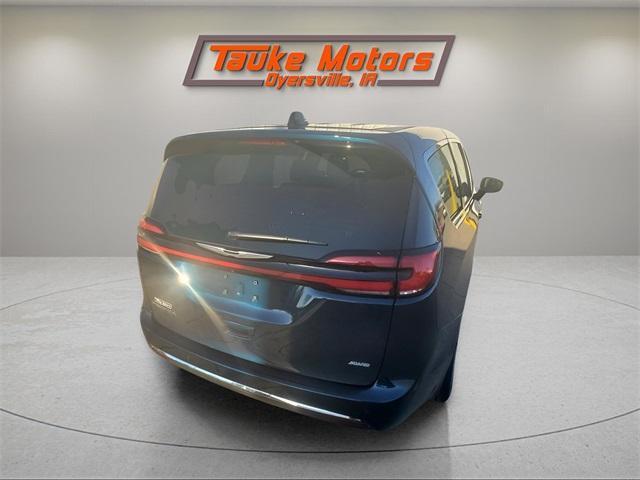 new 2025 Chrysler Pacifica car, priced at $44,635