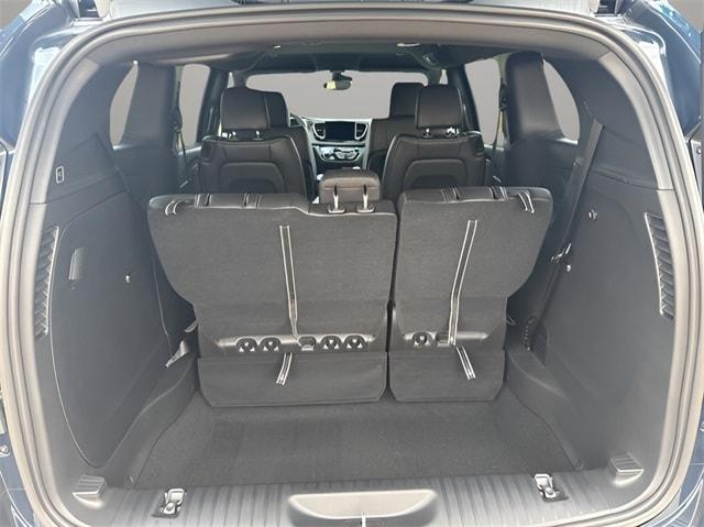 new 2025 Chrysler Pacifica car, priced at $43,387
