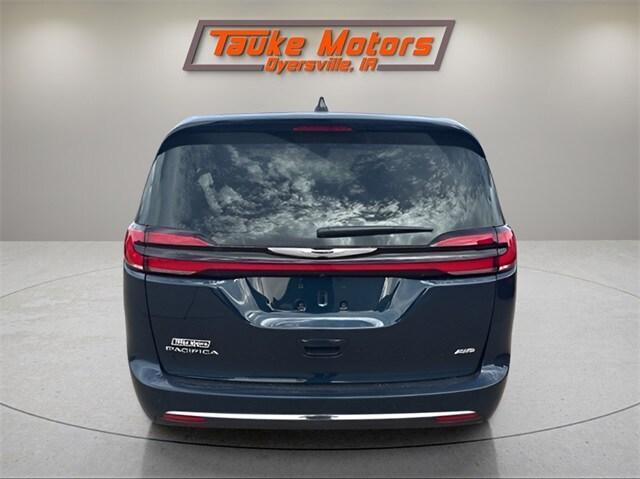 new 2025 Chrysler Pacifica car, priced at $43,387