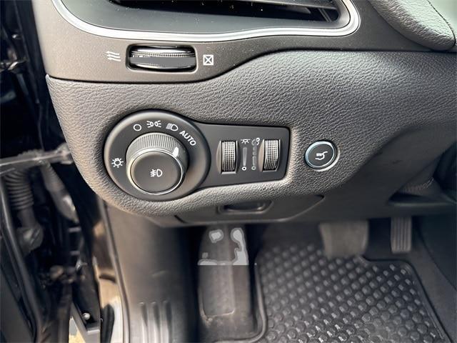 used 2022 Jeep Cherokee car, priced at $27,000