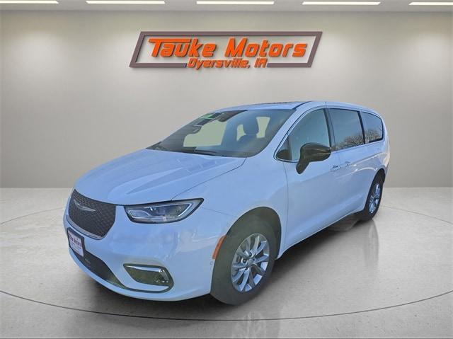 new 2026 Chrysler Pacifica car, priced at $51,950