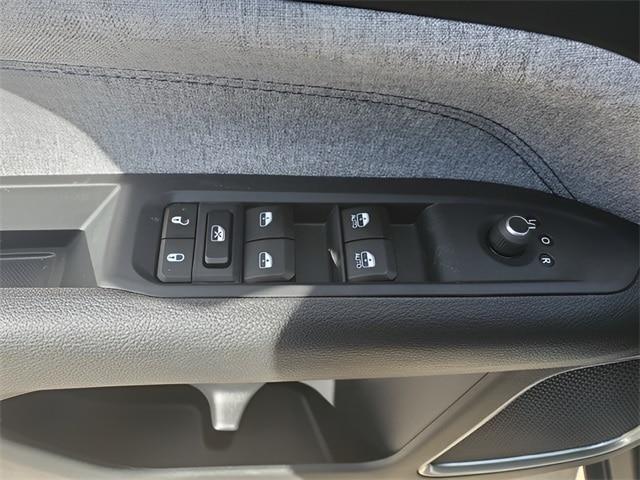 new 2025 Jeep Compass car, priced at $28,090