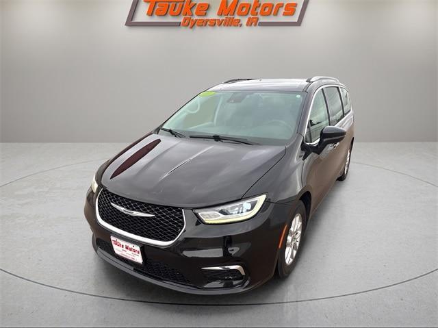 used 2021 Chrysler Pacifica car, priced at $19,000