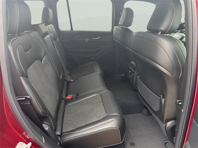 new 2025 Jeep Grand Cherokee car, priced at $45,120