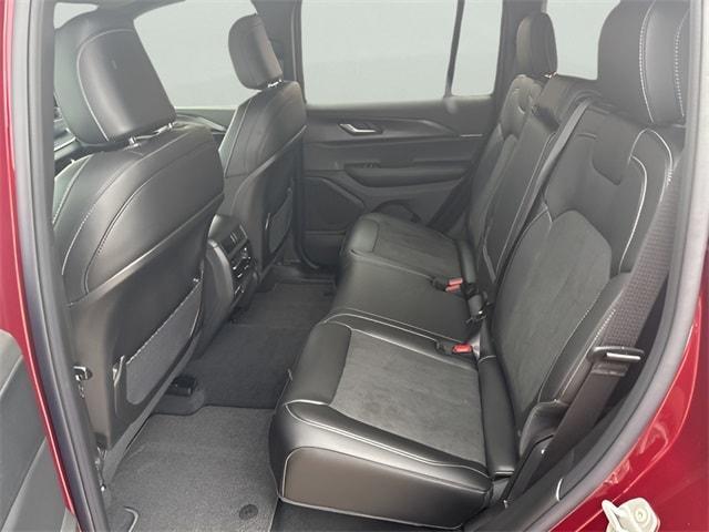 new 2025 Jeep Grand Cherokee car, priced at $45,120