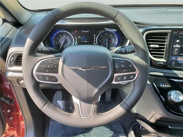 new 2025 Chrysler Pacifica car, priced at $44,968