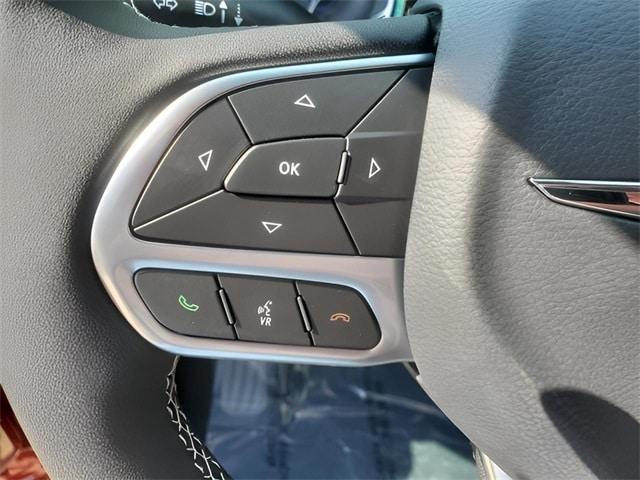 new 2025 Chrysler Pacifica car, priced at $44,968