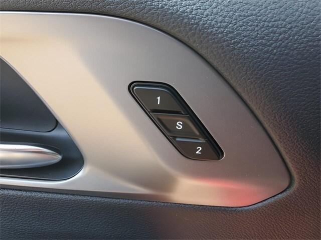 new 2025 Chrysler Pacifica car, priced at $44,968