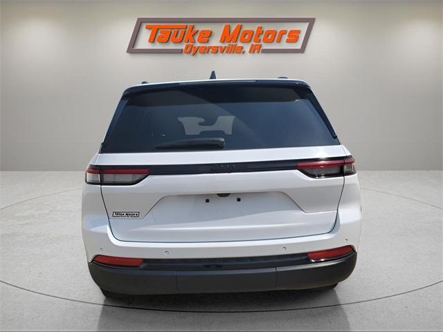 used 2024 Jeep Grand Cherokee car, priced at $31,000