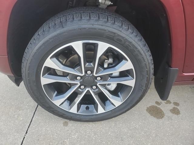 used 2022 Jeep Grand Cherokee car, priced at $33,500