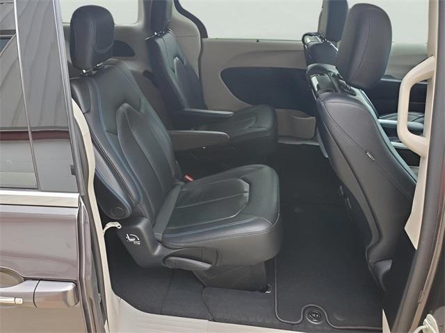 used 2021 Chrysler Pacifica car, priced at $25,000