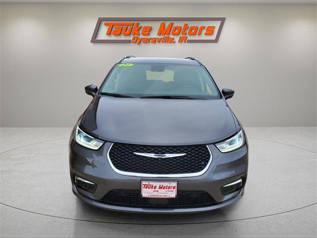 used 2021 Chrysler Pacifica car, priced at $25,000