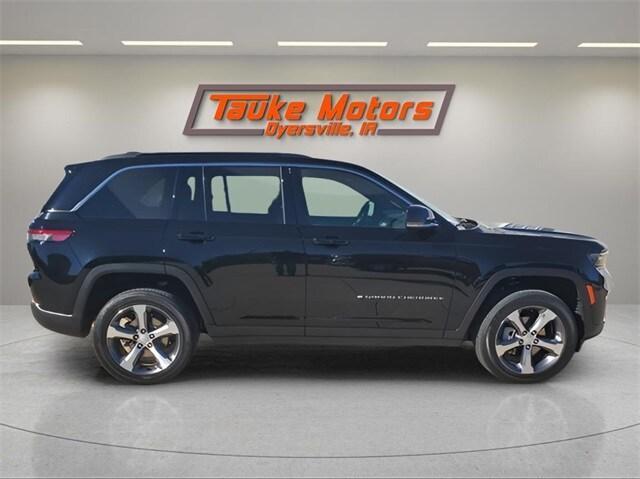 new 2025 Jeep Grand Cherokee car, priced at $51,380