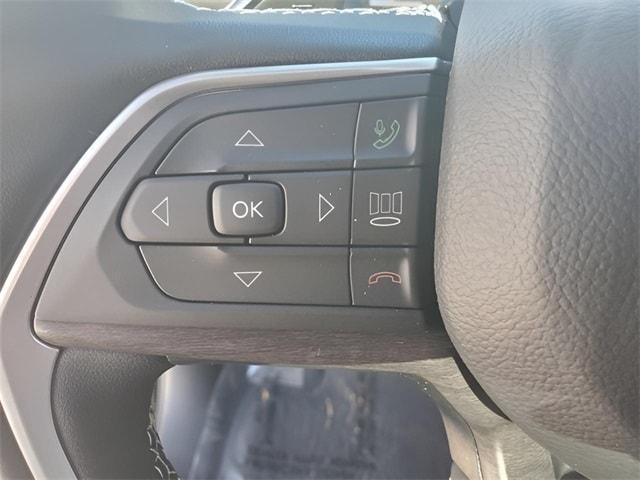 new 2025 Jeep Grand Cherokee car, priced at $51,380