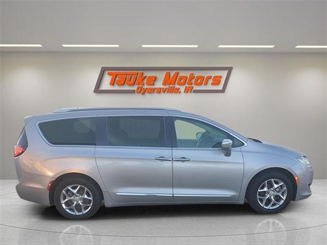 used 2018 Chrysler Pacifica car, priced at $18,500