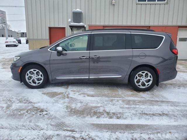 used 2022 Chrysler Pacifica car, priced at $24,000