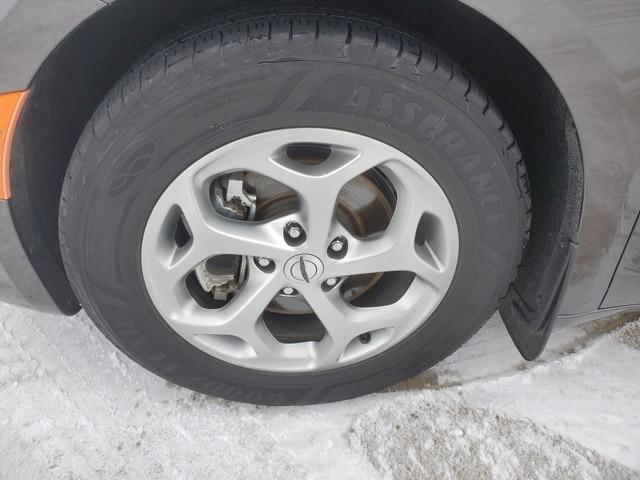 used 2022 Chrysler Pacifica car, priced at $24,000