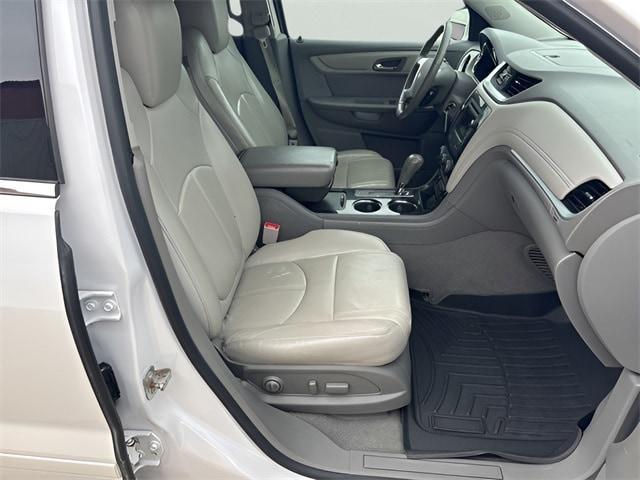 used 2016 Chevrolet Traverse car, priced at $9,000
