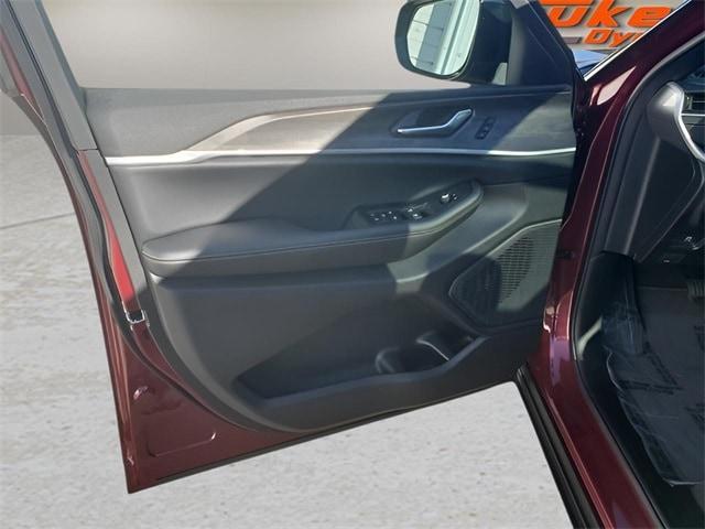 new 2025 Jeep Grand Cherokee L car, priced at $54,330