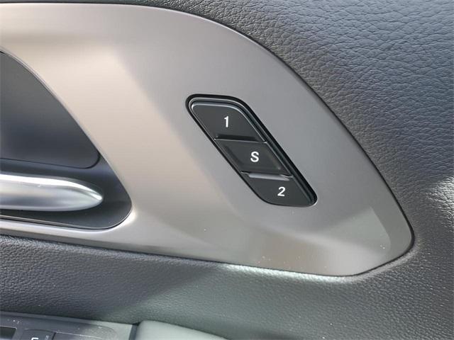 new 2025 Chrysler Pacifica car, priced at $41,752
