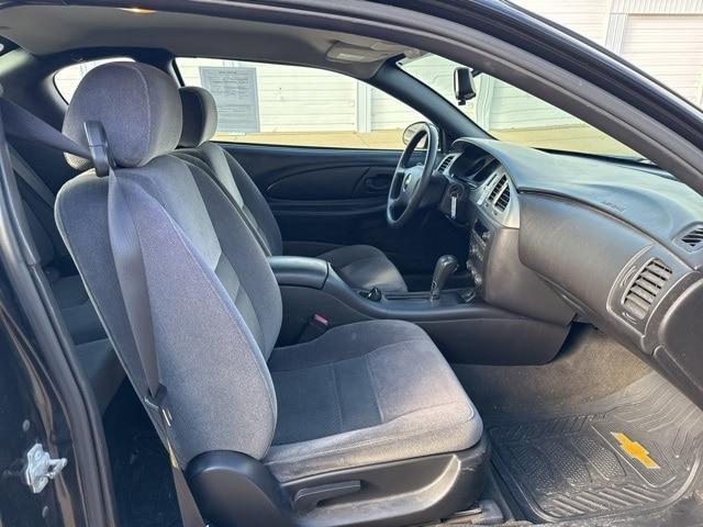used 2006 Chevrolet Monte Carlo car, priced at $3,500