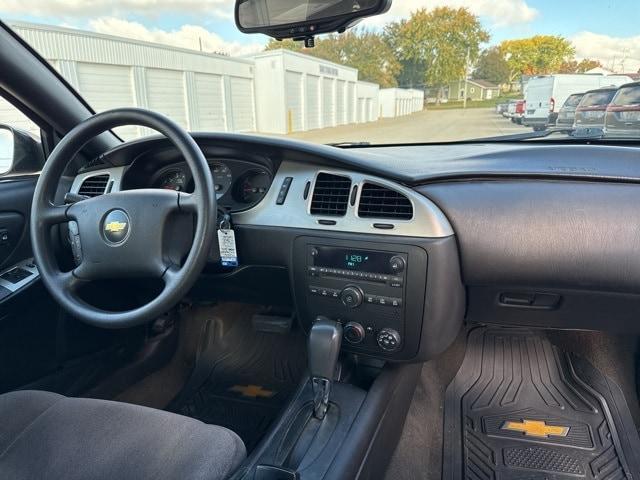 used 2006 Chevrolet Monte Carlo car, priced at $3,500
