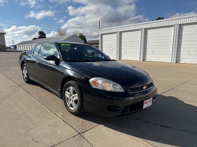 used 2006 Chevrolet Monte Carlo car, priced at $3,500
