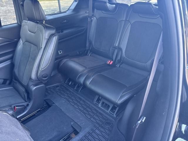 used 2025 Jeep Grand Cherokee L car, priced at $39,000