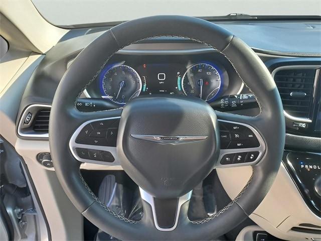 used 2023 Chrysler Pacifica car, priced at $25,000