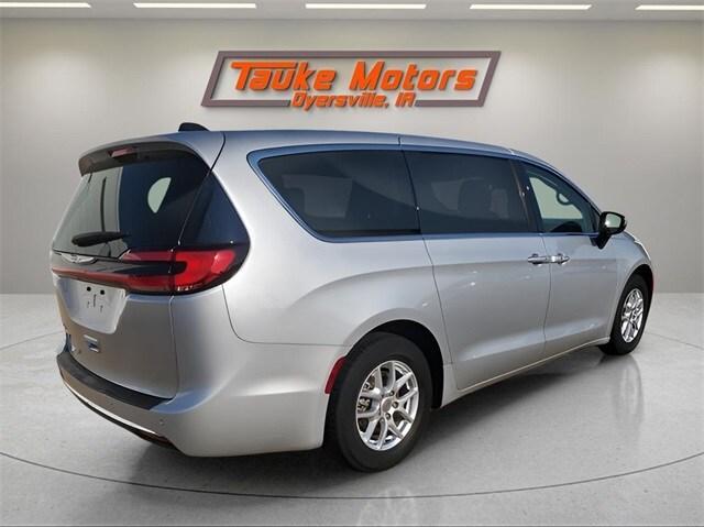 used 2023 Chrysler Pacifica car, priced at $25,000