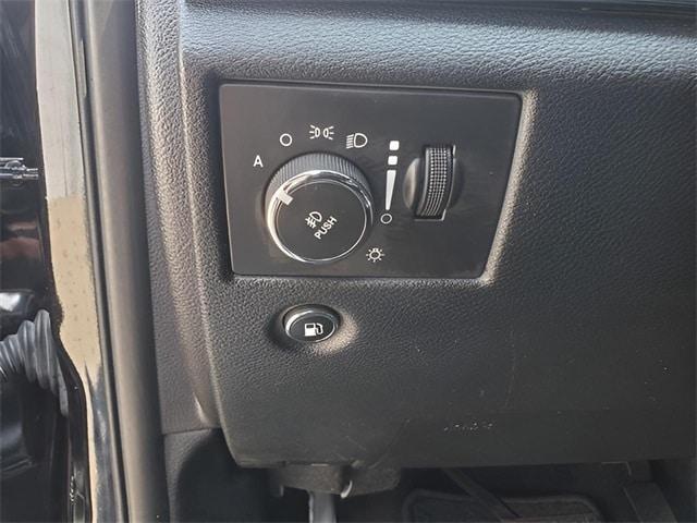 used 2015 Jeep Grand Cherokee car, priced at $11,000